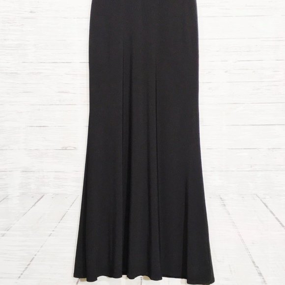 Cachet ~ Sleeveless Beaded Halter Cocktail Dress - Picture 8 of 13